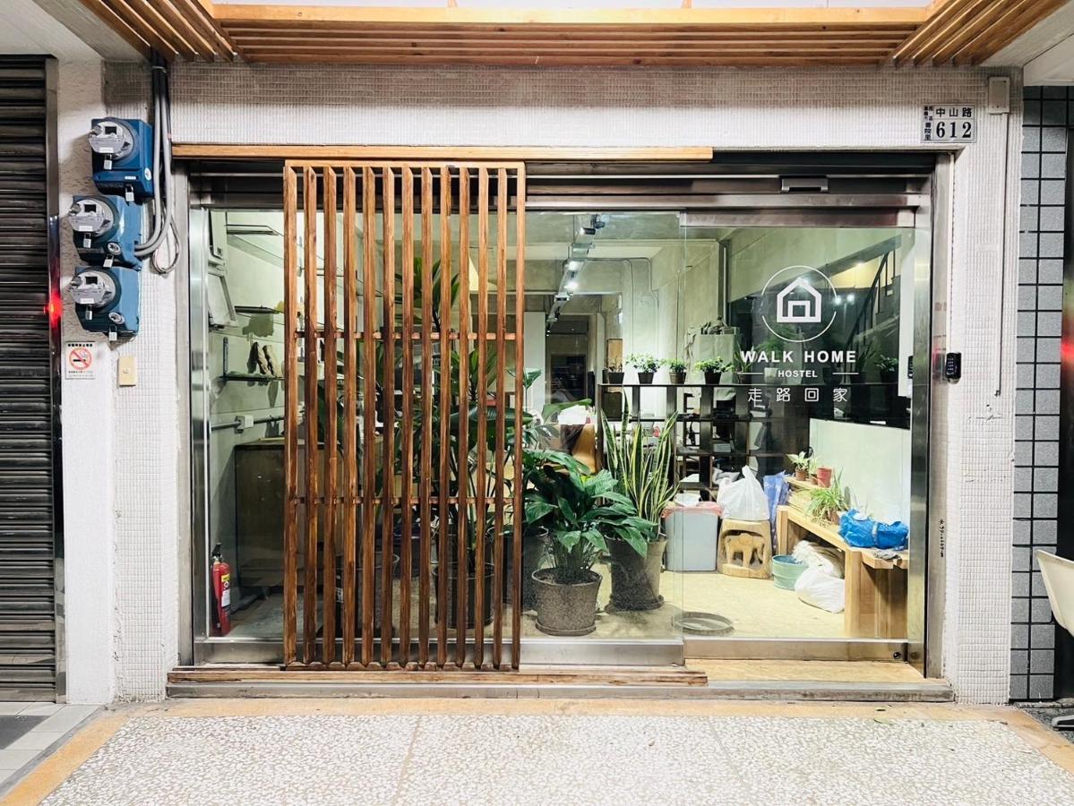 Walk Home Hostel Chiayi City Exterior foto
