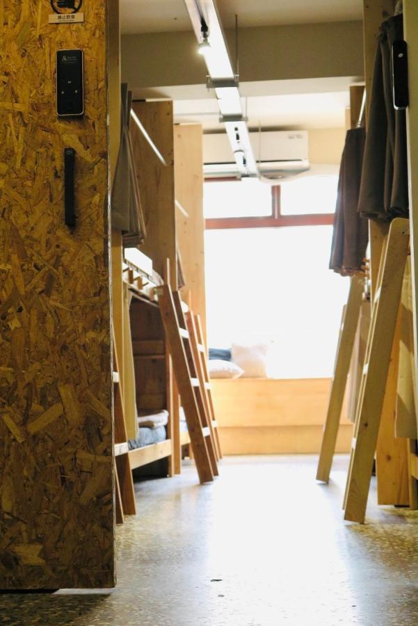 Walk Home Hostel Chiayi City Exterior foto